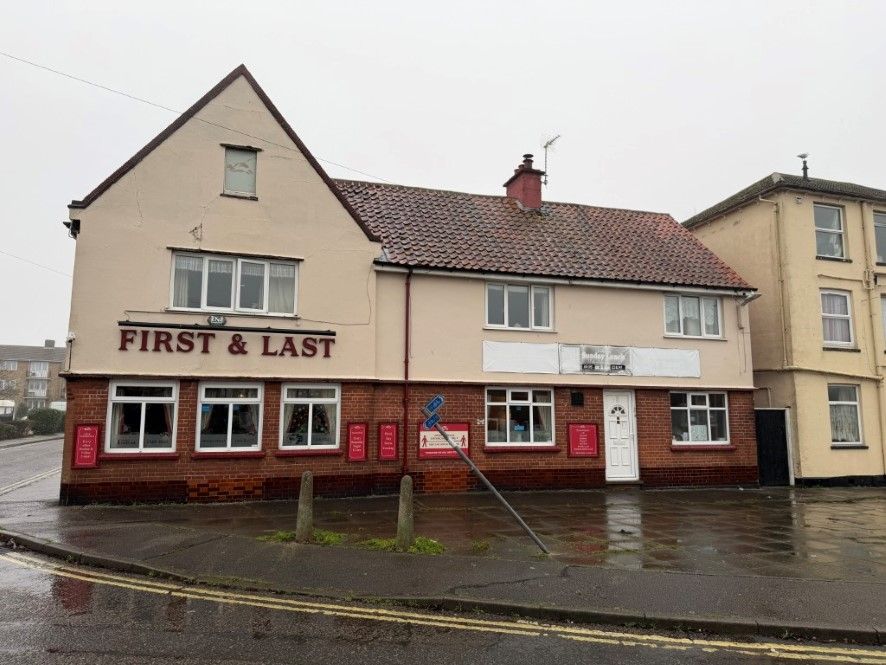 Property photo 2 of 27