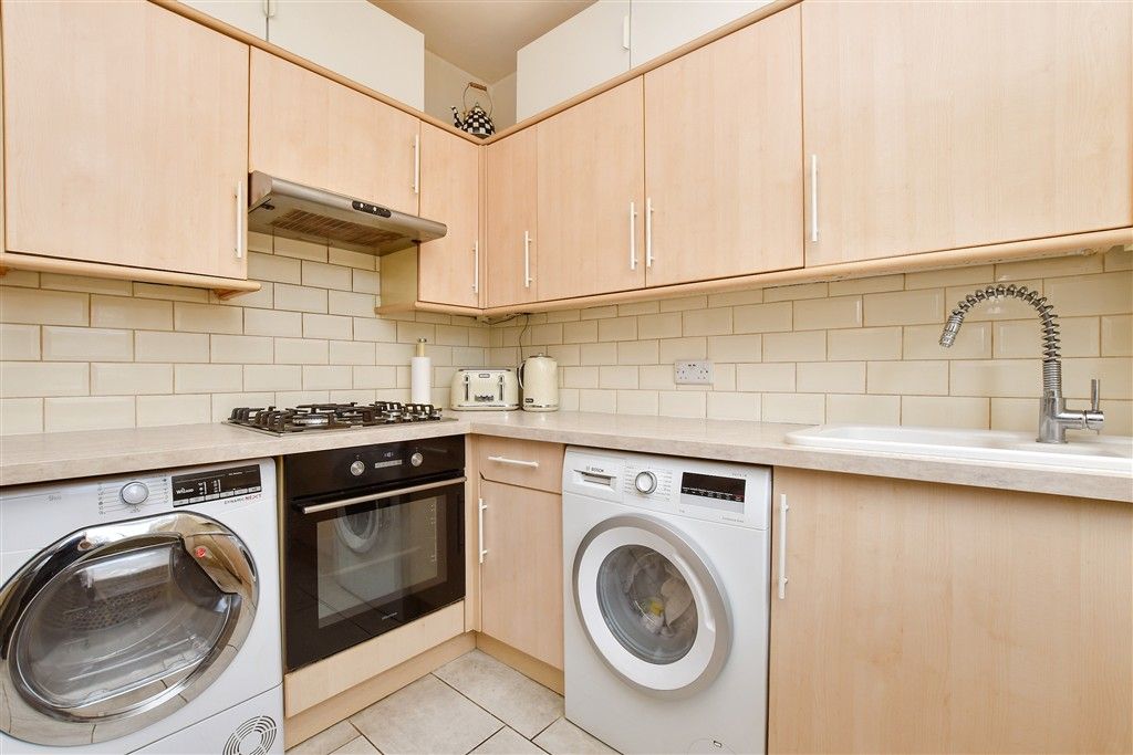 Property photo 3 of 14 Kitchen