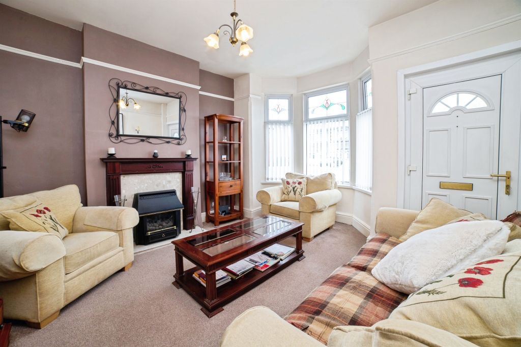 Property photo 2 of 17