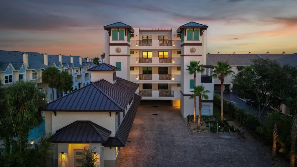 Property photo 2 of 45