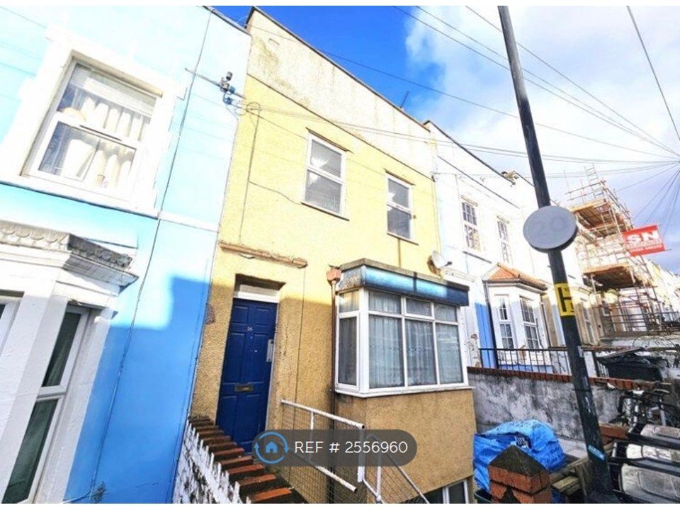 Property photo 1 of 5