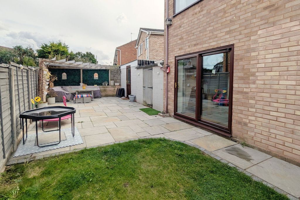 Property photo 2 of 7