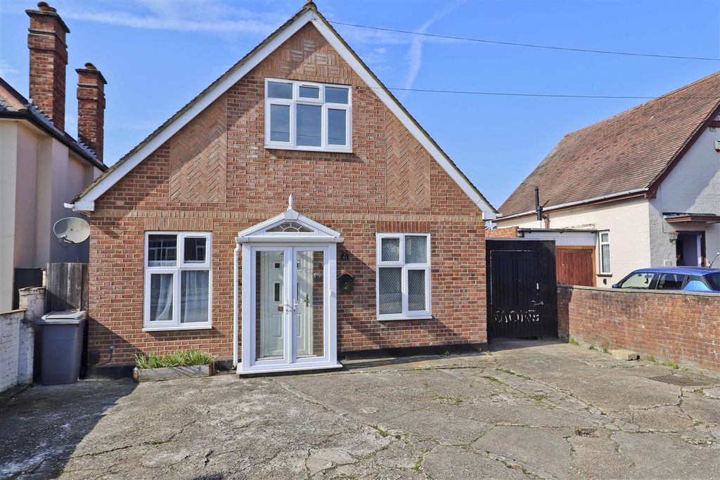 Property photo 1 of 15 Front External
