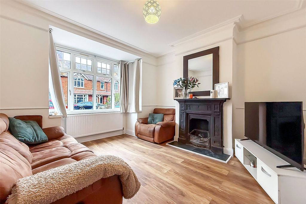 Property photo 2 of 20 Picture No. 17