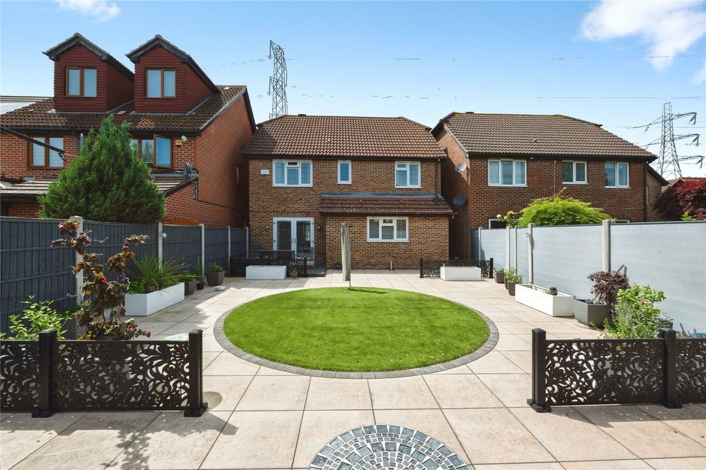 Property photo 2 of 19 Picture No. 23