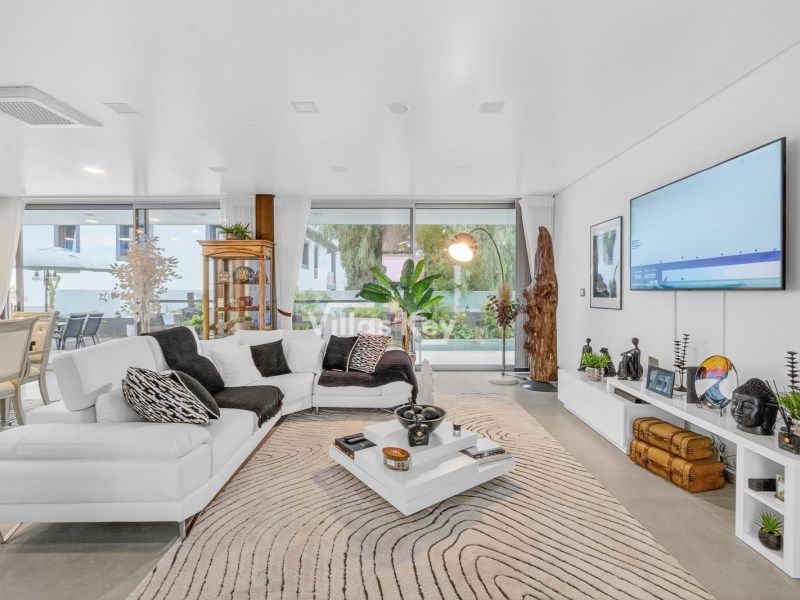 Property photo 3 of 52