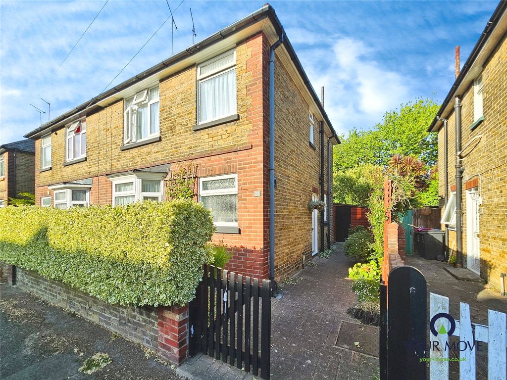 Property photo 1 of 11 External