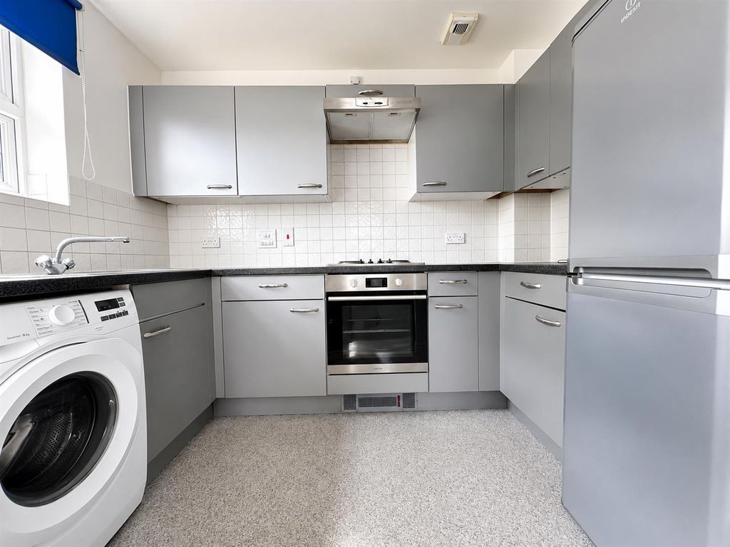 Property photo 2 of 8 Kitchen.Png