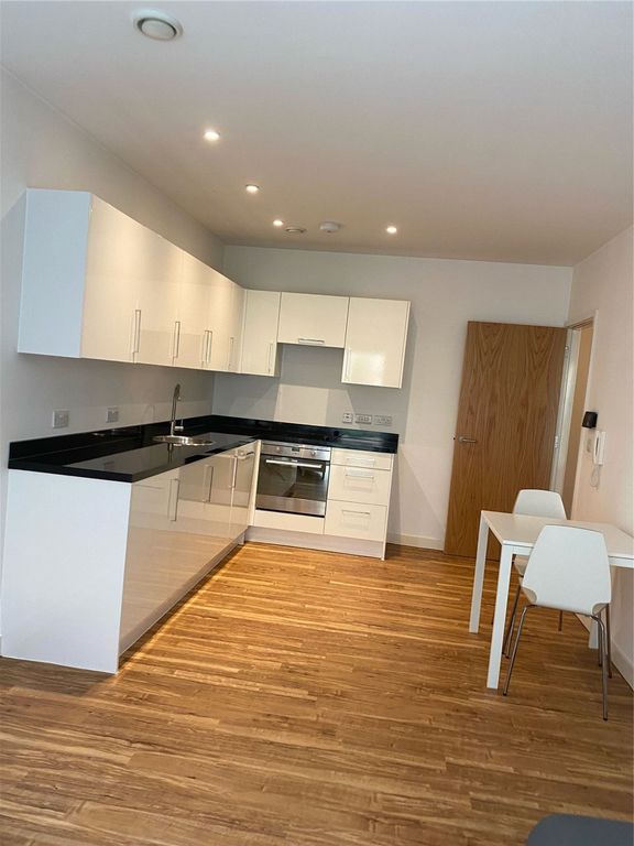 Property photo 1 of 4