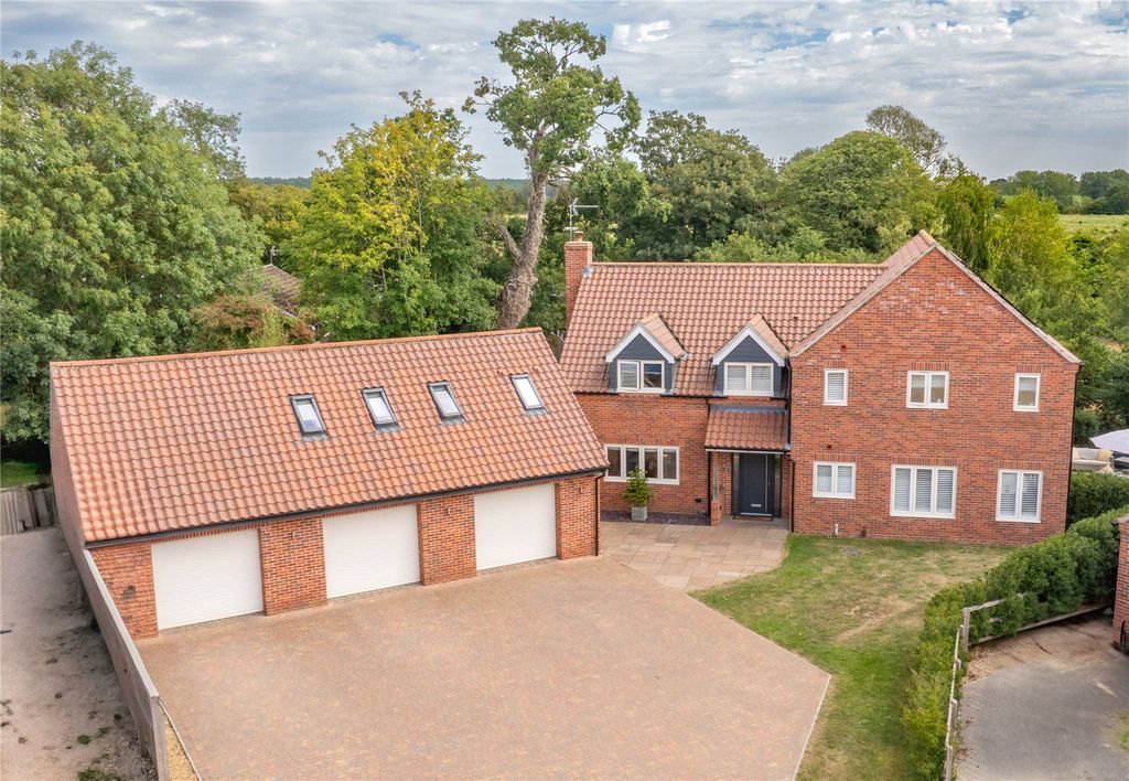 Property photo 1 of 44 Picture No. 72