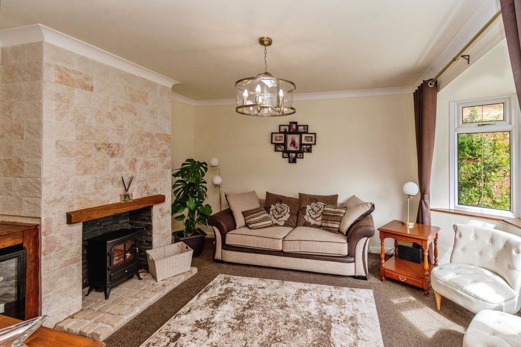 Property photo 3 of 15