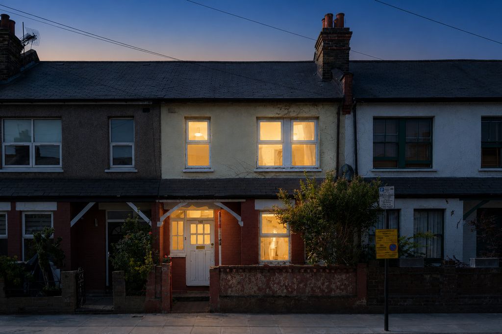 Property photo 1 of 14