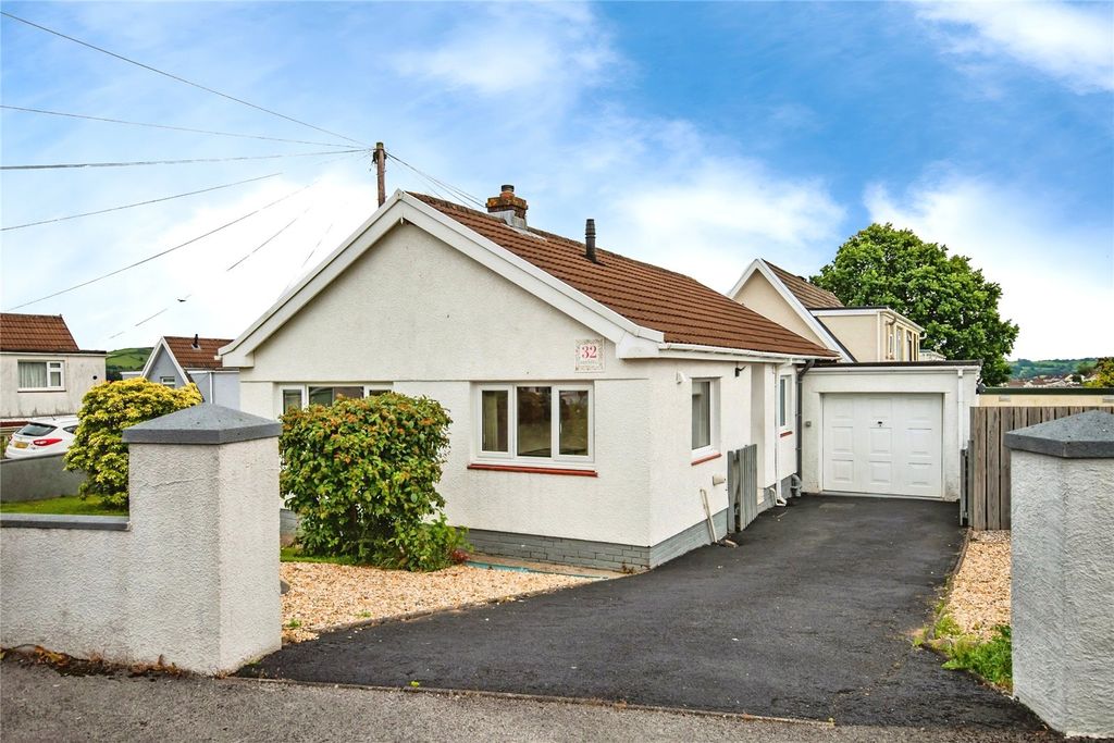 Property photo 1 of 17 Picture No. 02