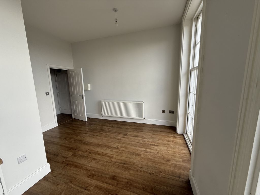 Property photo 2 of 10 Gallery