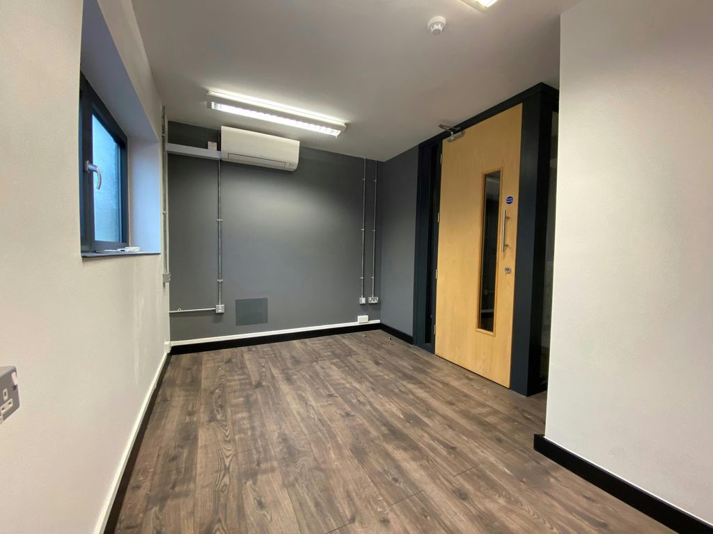 Property photo 3 of 5 02.Jpg