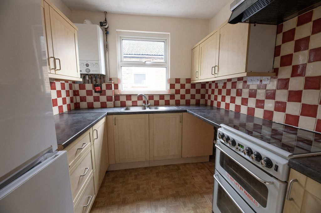 Property photo 3 of 8