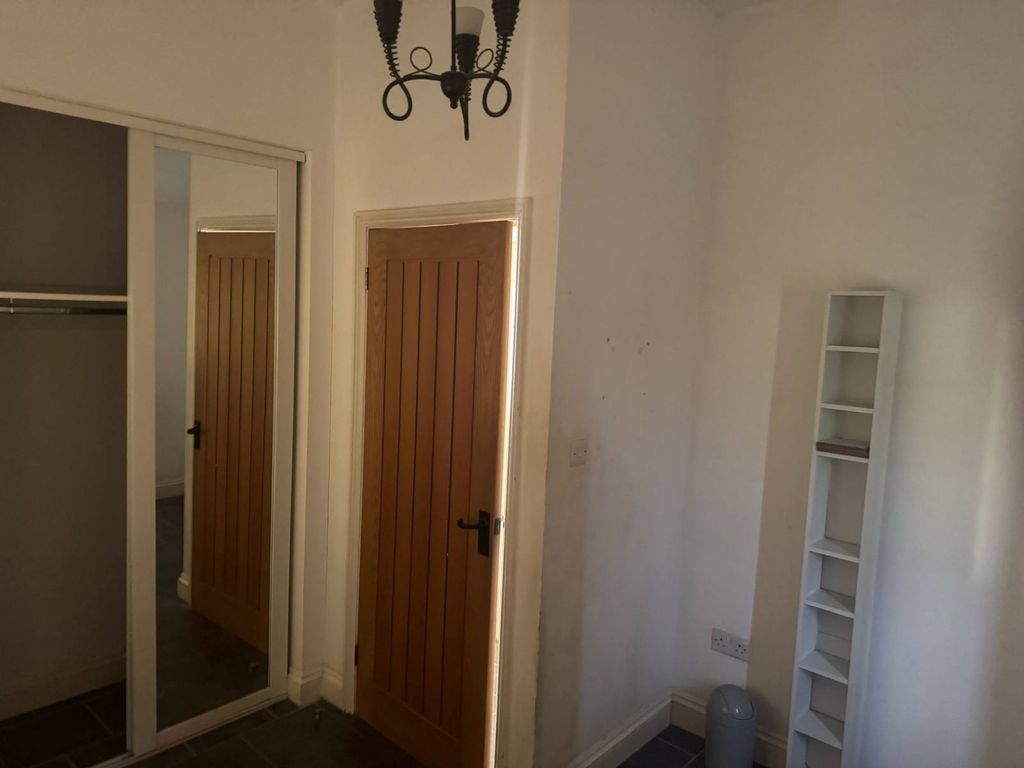 Property photo 2 of 13 Gallery