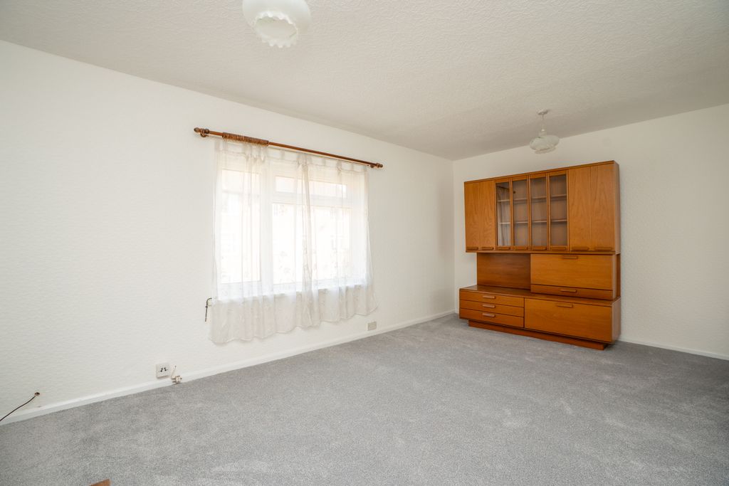 Property photo 3 of 12 Living Room