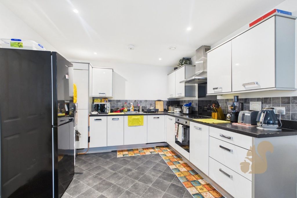 Property photo 2 of 13 Cam01659G0-Pr0629-Still009.Jpg