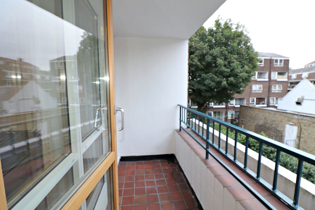 Property photo 3 of 12