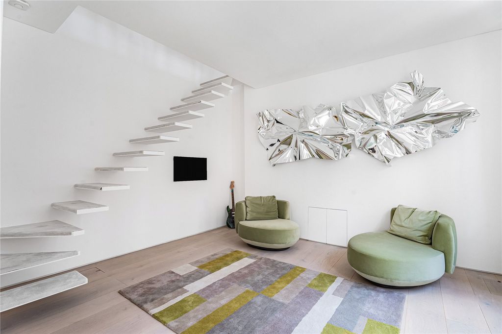 Property photo 2 of 15 Reception Room