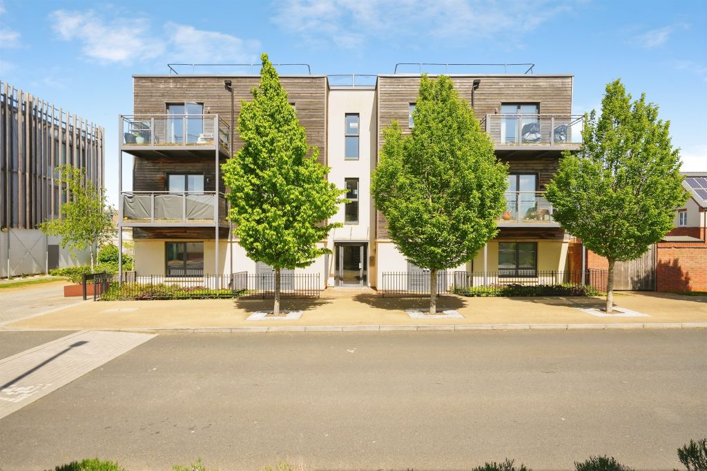 Property photo 1 of 17