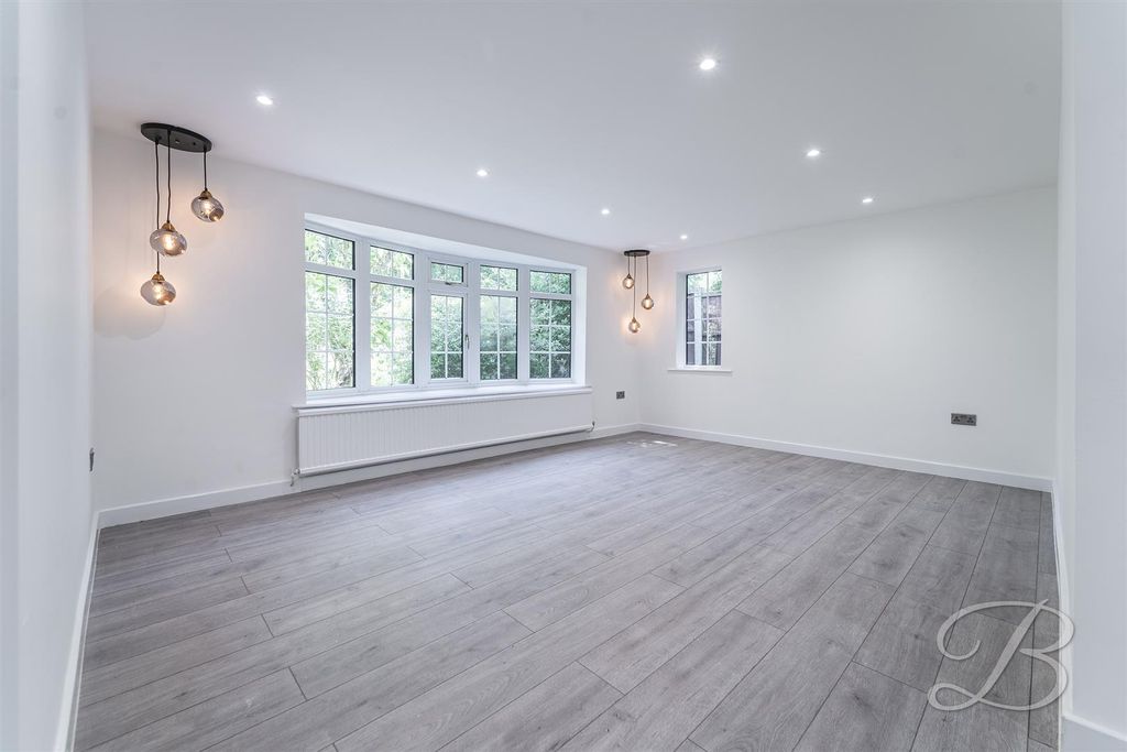 Property photo 2 of 43 CC18.Jpg