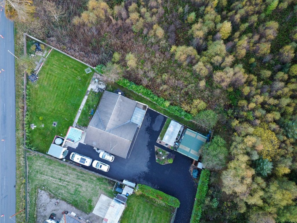 Property photo 2 of 26