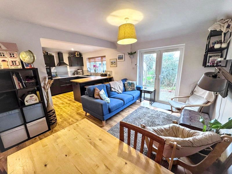 Property photo 2 of 14 Photo 1