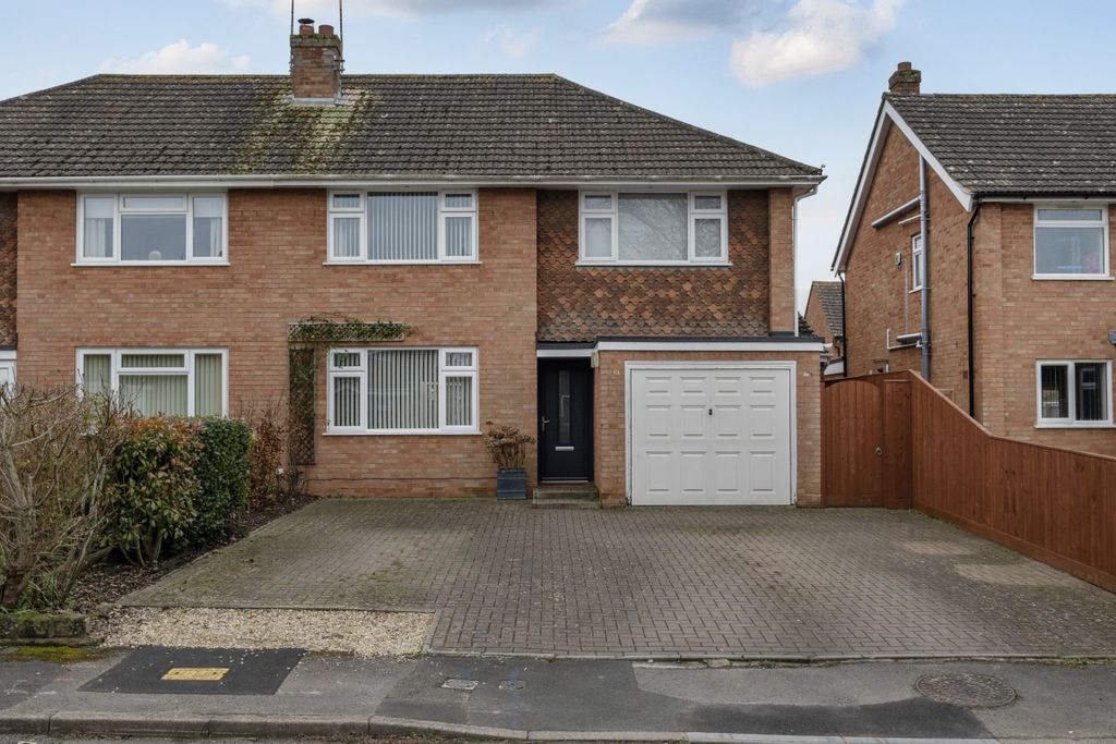 Property photo 1 of 22 141570016995A47Db7Bcf