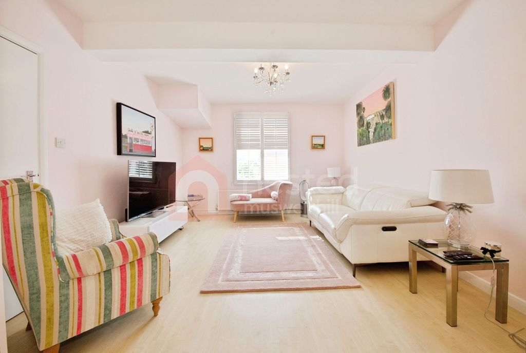 Property photo 2 of 16 Living Room