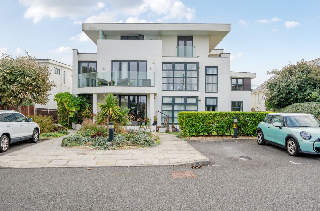 Property photo 1 of 17 1528211-2-1A0Edf4...