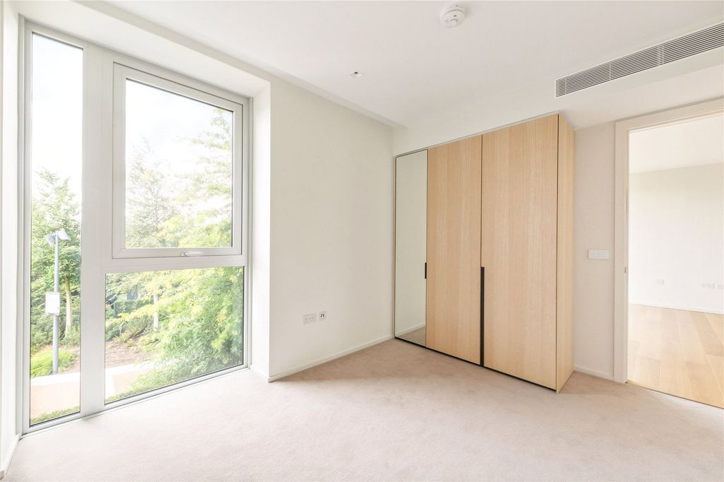 Property photo 2 of 15 Picture No. 31