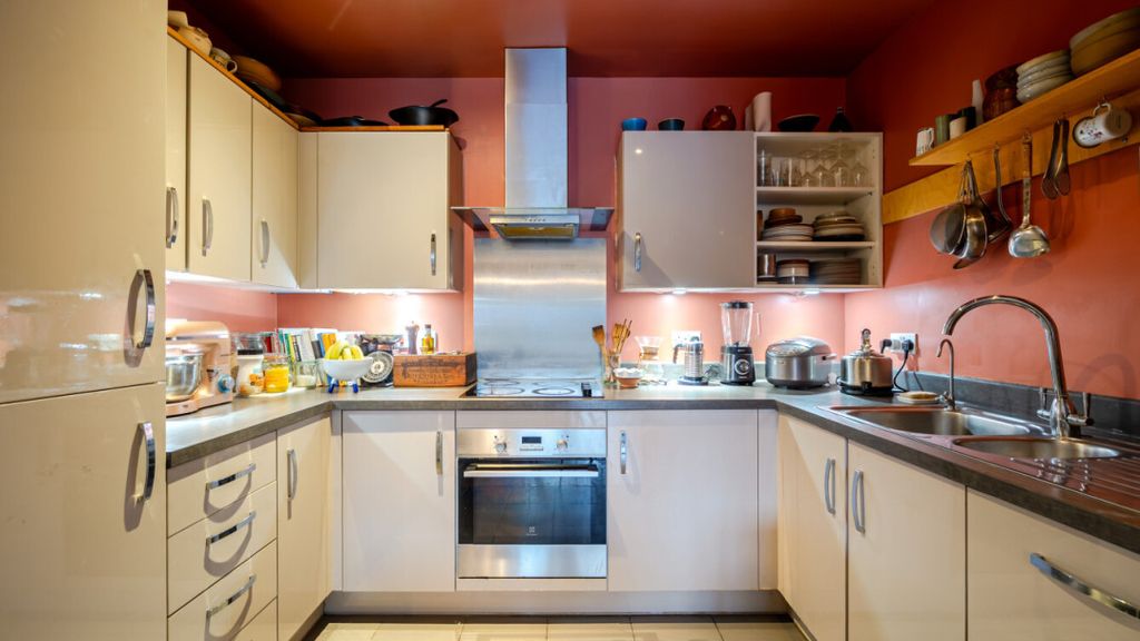 Property photo 2 of 23