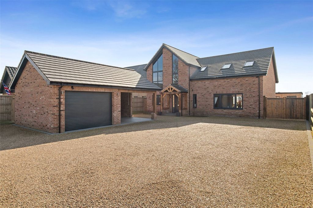 Property photo 1 of 21 Picture No. 02