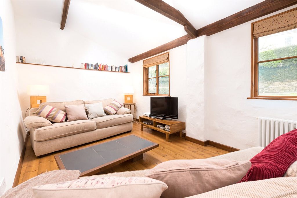 Property photo 2 of 16 Picture No. 04