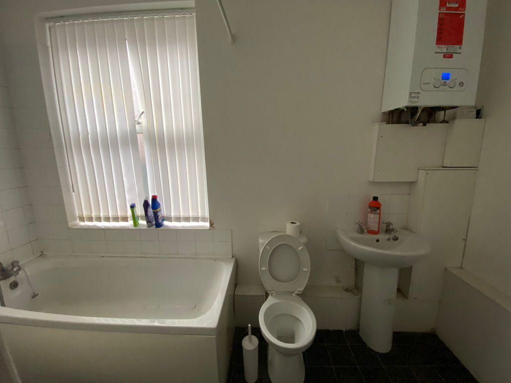 Property photo 2 of 6