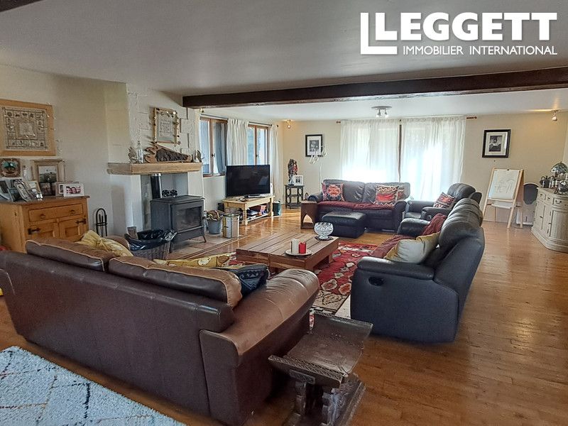 Property photo 2 of 10