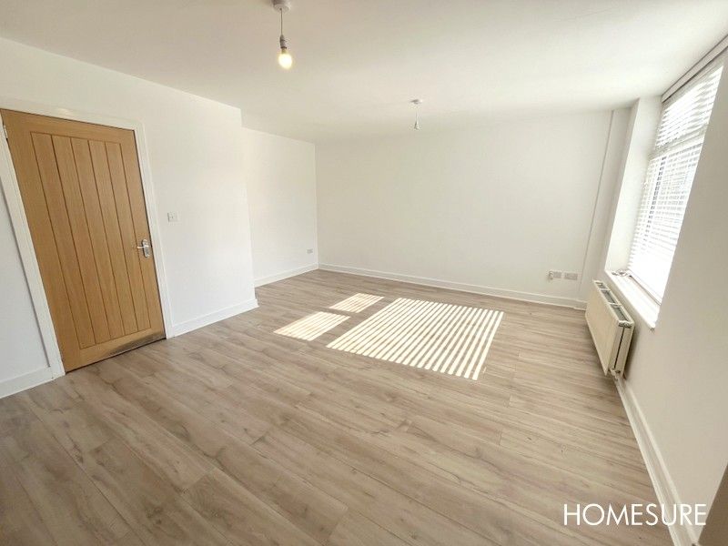 Property photo 3 of 14 Living Room