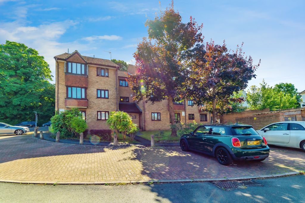 Property photo 1 of 15 Photography