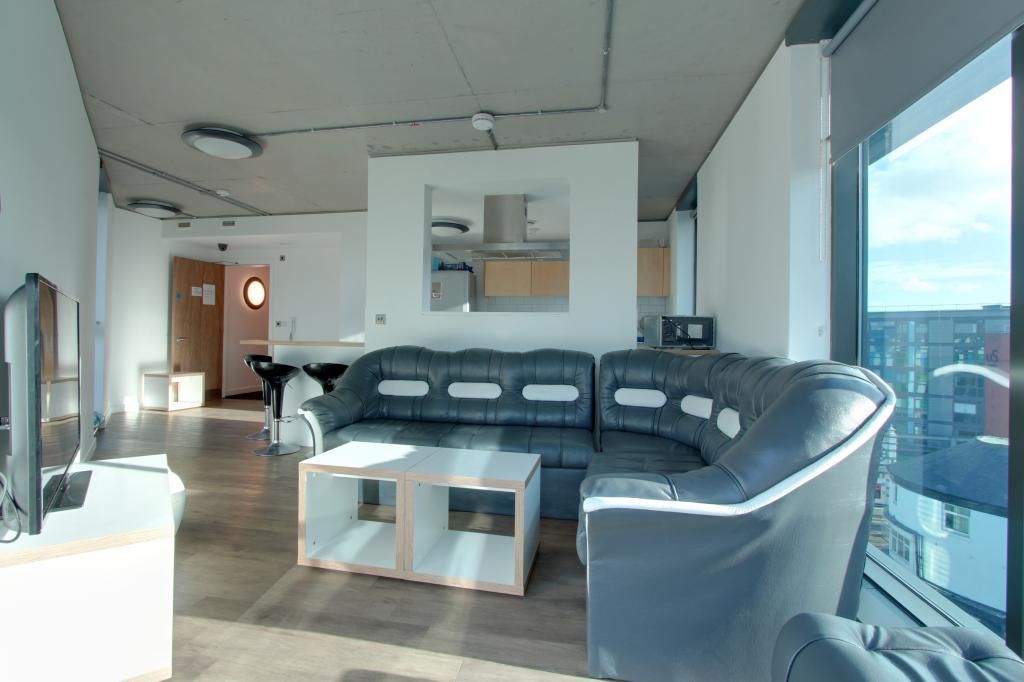 Property photo 1 of 45