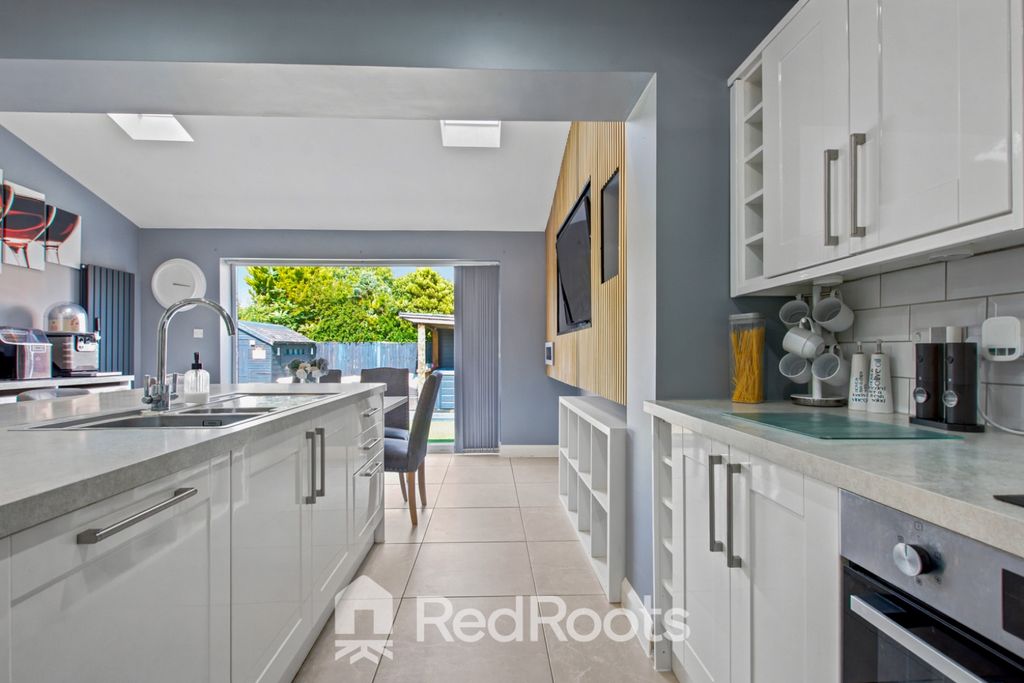 Property photo 3 of 33 5258673