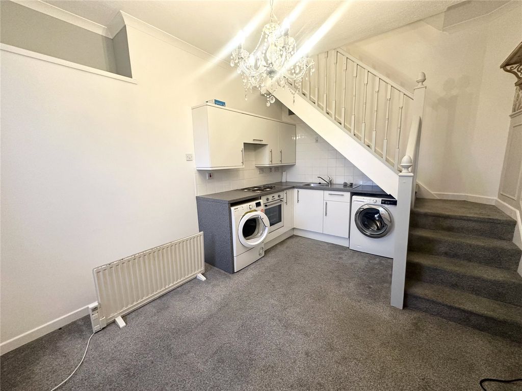 Property photo 2 of 11 Picture No. 09