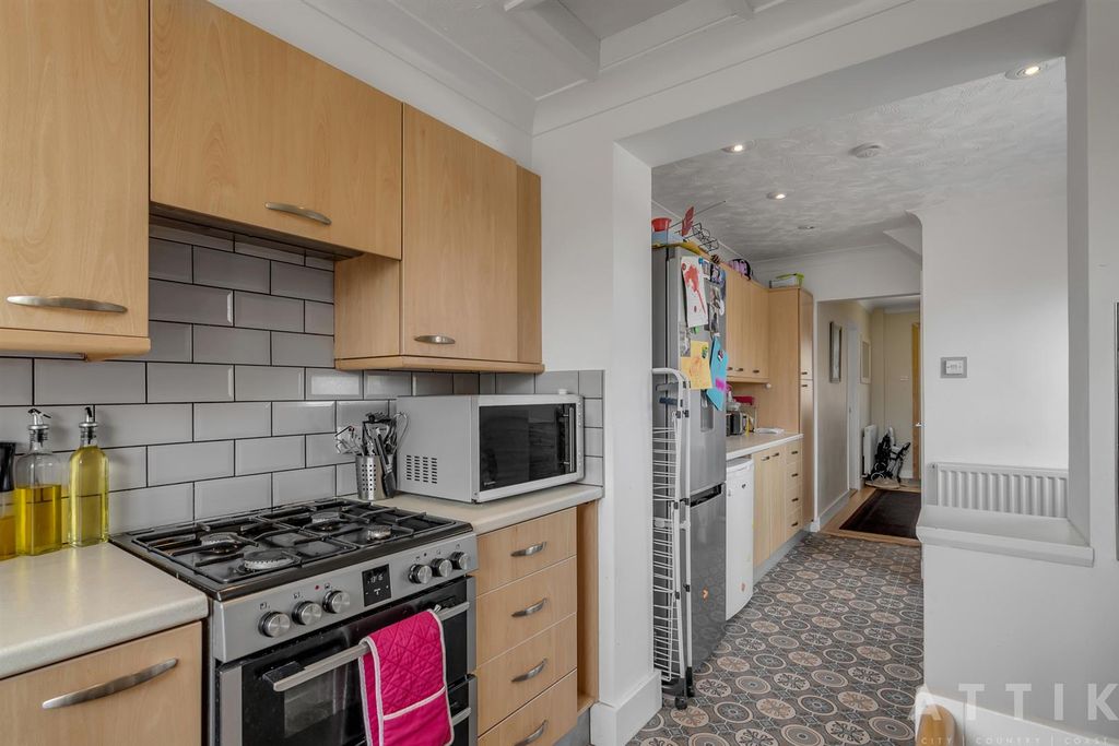 Additional image 12 of 3 bed semi-detached house for saleQueens Drive, Halesworth IP19