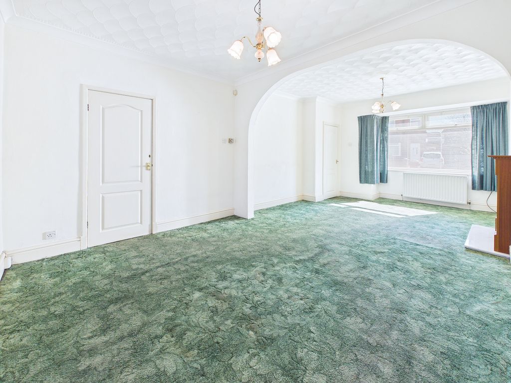 Property photo 3 of 21