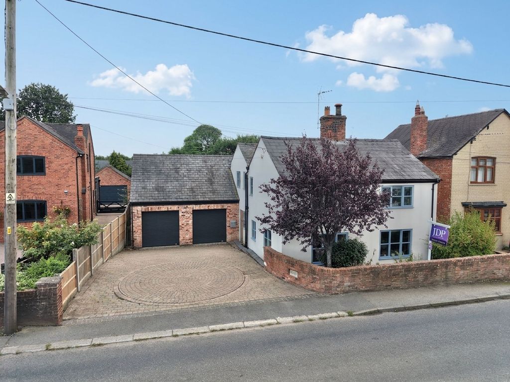 Property photo 1 of 33