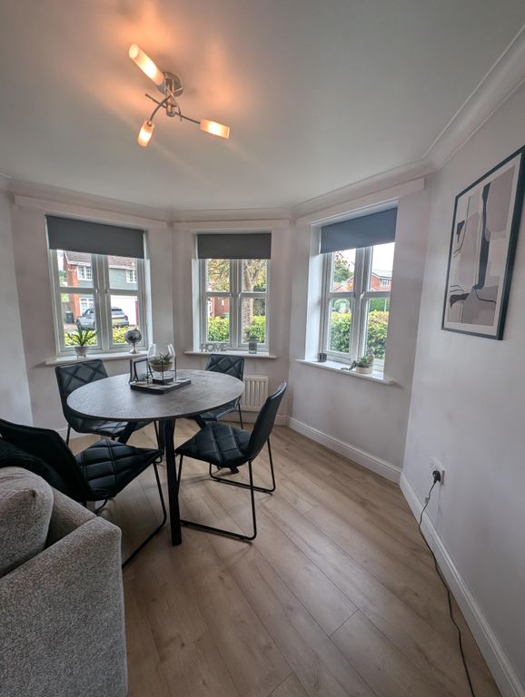 Property photo 2 of 6 Living Room