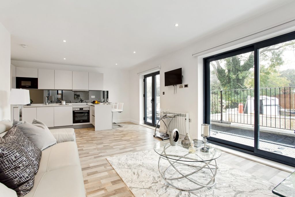 Property photo 2 of 5