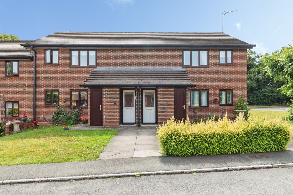 Property photo 1 of 12