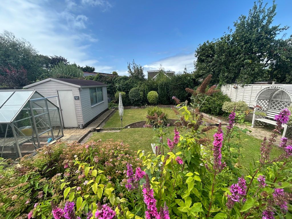 Property photo 2 of 26